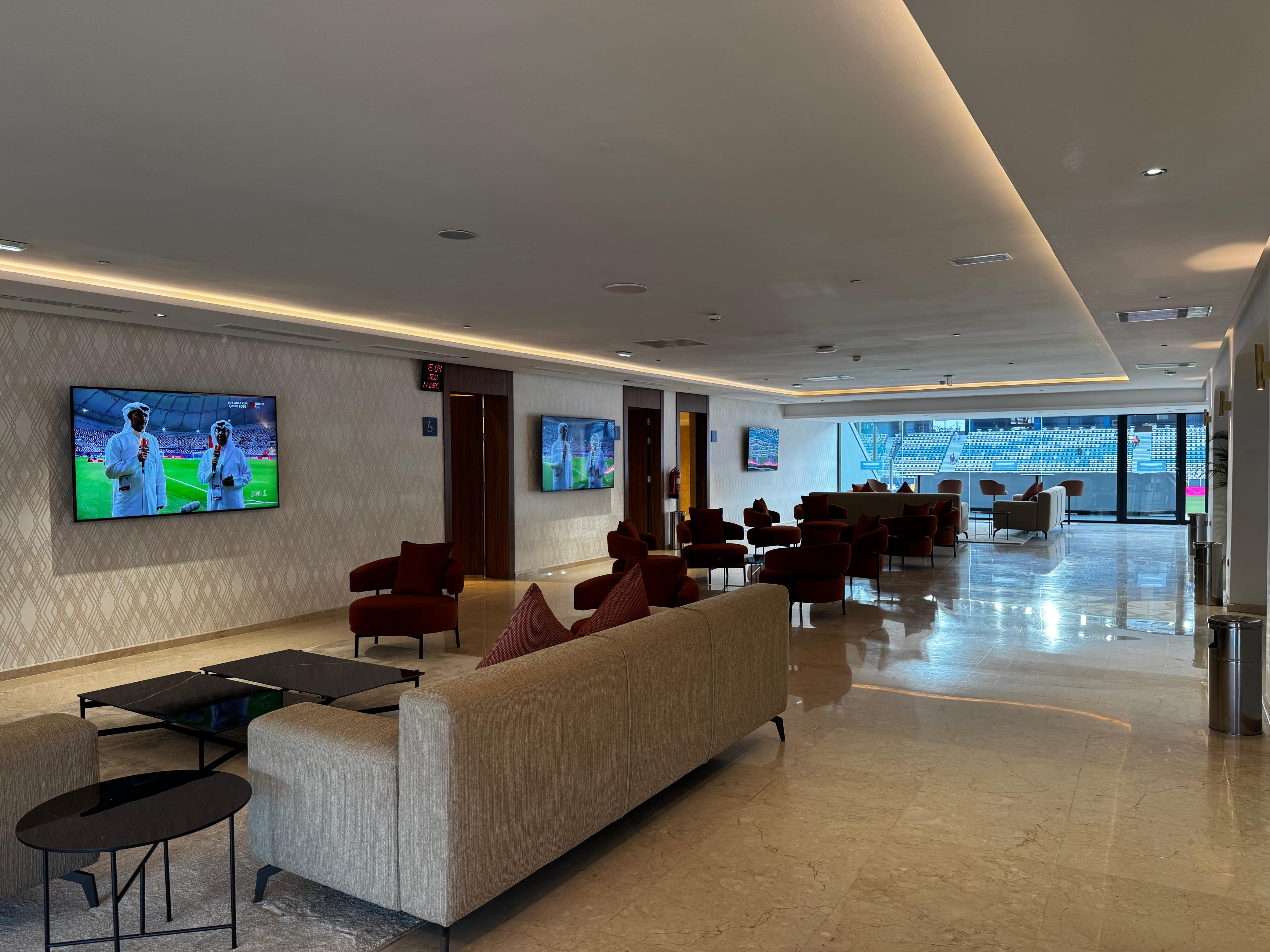 Interior del Al Madina Stadium